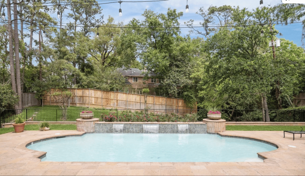 The pool at 10918 Wickline Drive